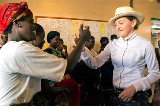 Madonna leaves Malawi after visits to schools