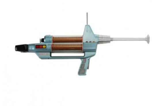 "Star Trek" phaser fetches $231,000 at U.S. auction