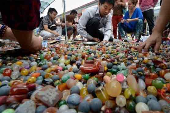 China records a rare trade deficit