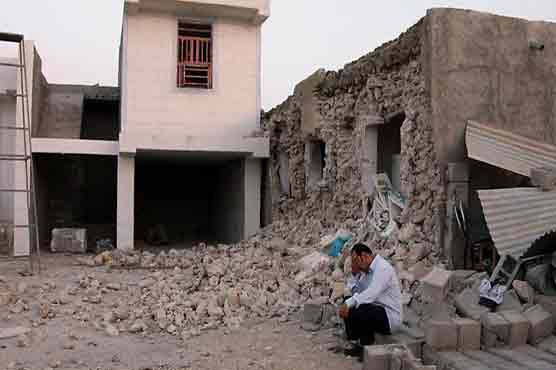 Iranian rescuers pull 20 people from earthquake rubble