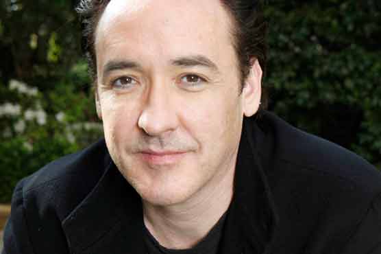 Cusack, Tucker to attend Chicago service for Ebert 