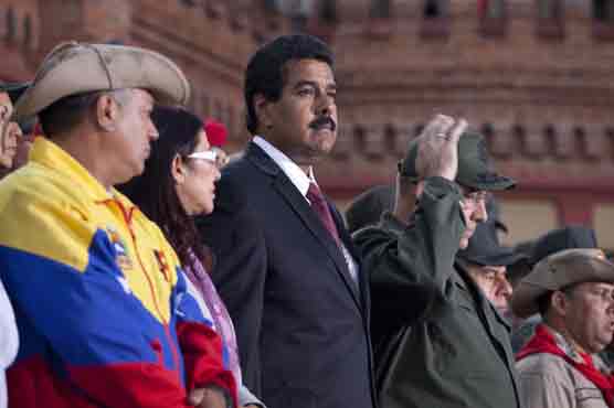 Venezuela's choice: Chavez heir or fresh start 