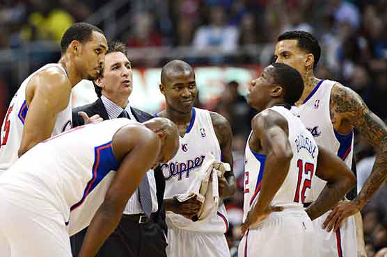 Clippers rout Trail Blazers 93-77 