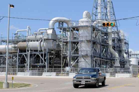 Futures move higher on strong earnings