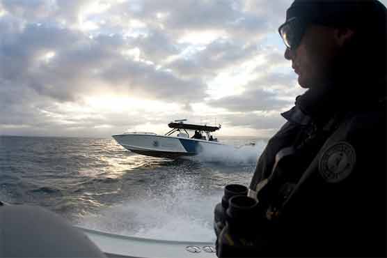 Mexico says smugglers abandon migrants at sea