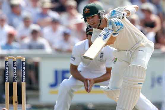Rogers, Clarke give Australia edge in 3rd test