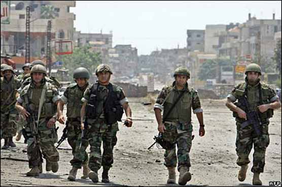 Lebanese troops scour area of palace after rockets