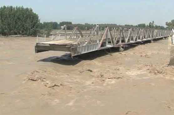 Flooding cuts road links to Jhal Magsi, Naseerabad 