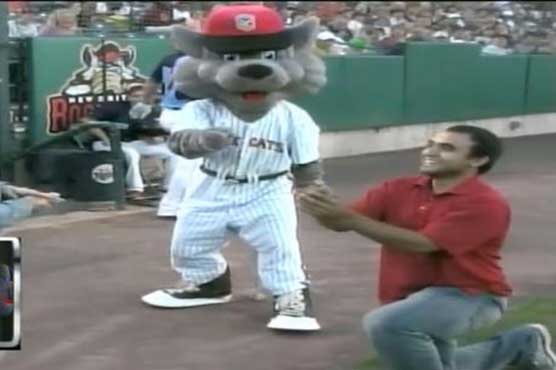 Minor league team faked rejected marriage proposal 