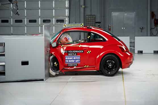 Small cars do well in front crash tests 