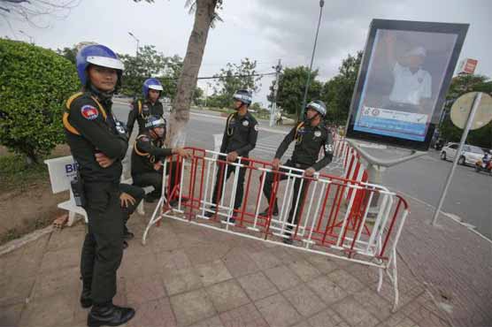 Cambodia suspends military programs with US