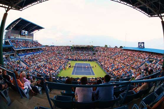 Stosur, V Williams advance to 2nd round in Ohio