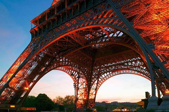 France out of recession with 0.5 percent Q2 growth 