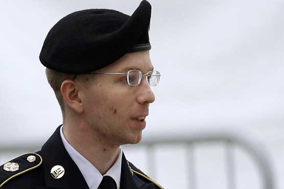 Manning apologizes for hurting US with leaks
