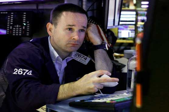 US stocks rise slightly with Fed, retail in focus