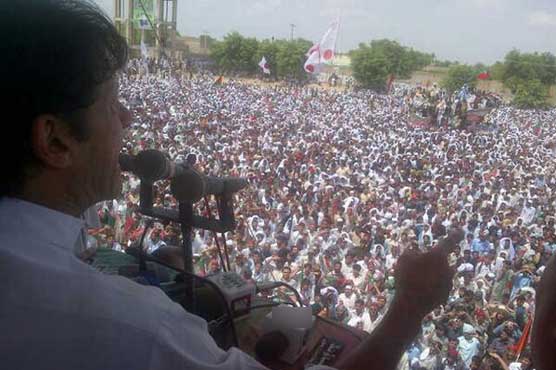 Imran Khan lashes out at Maulana Fazlur Rehman 