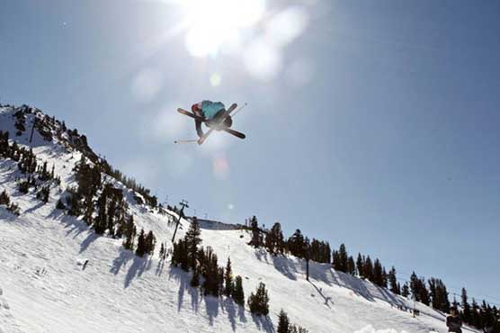 Logan wins women's WCup half pipe 