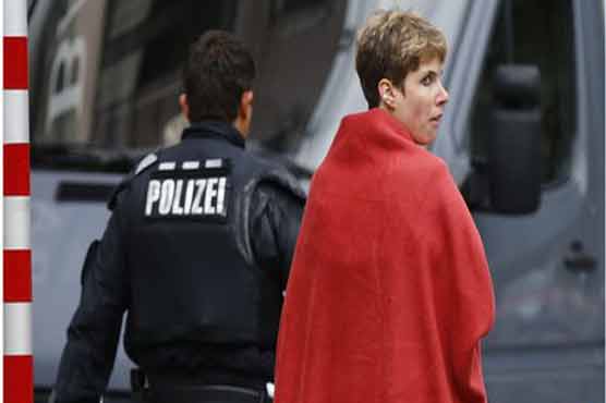 German police arrest hostage-taker, free captives
