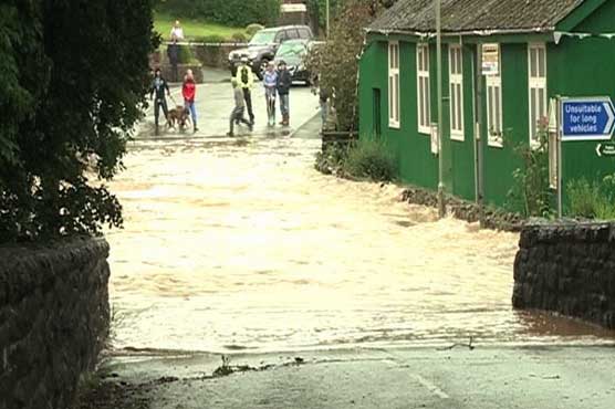 Flooding forces 20,000 Russians from their homes