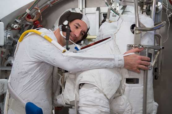 Astronaut recounts near-drowning on spacewalk
