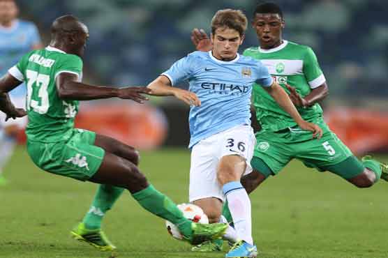 Barcelona signs Denis Suarez from Manchester City 