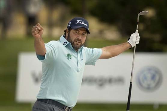 Gonzalez takes 1-shot lead at Gleneagles