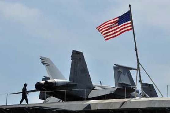 US forces move closer to Syria as options weighed