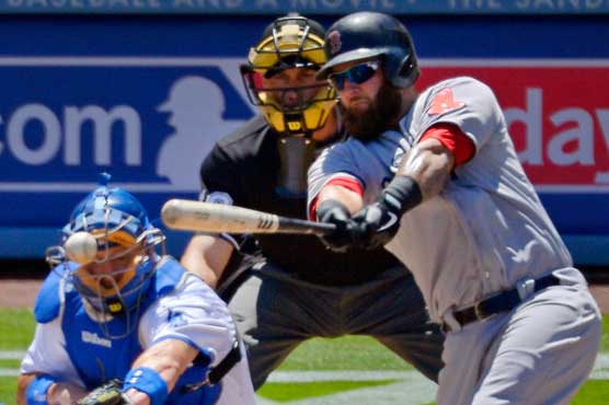 Red Sox beat Dodgers 4-2 to end LA win streak 