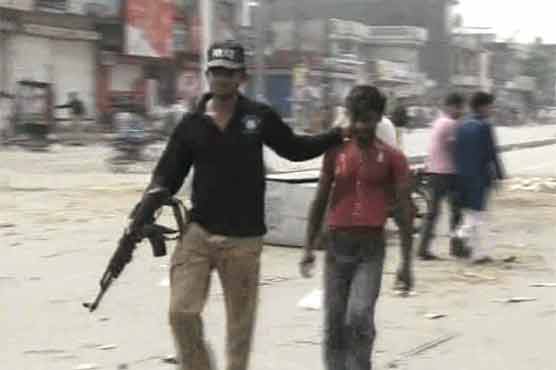 Police arrest 20 people protesting power outages 