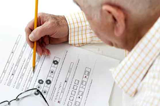 Memory weakens but steadies with age 