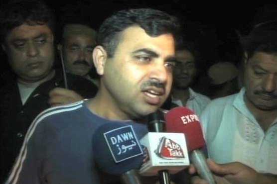 Karachi: 14 injured in firing, hand grenade attacks