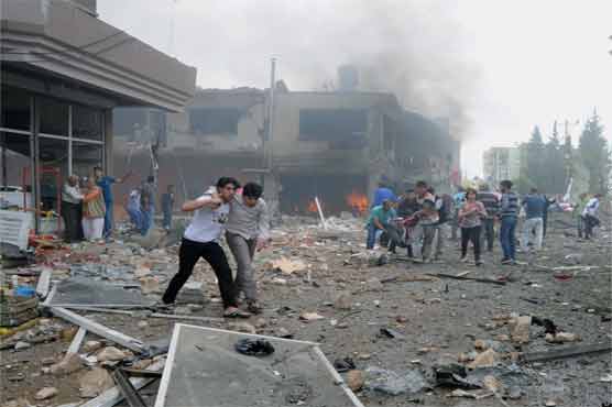 US 'ready' to strike Syria, says goal is not regime change