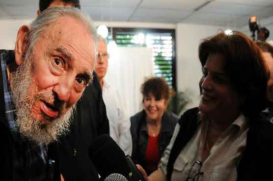 Castro rebuts Russian paper accusation over Snowden travel 