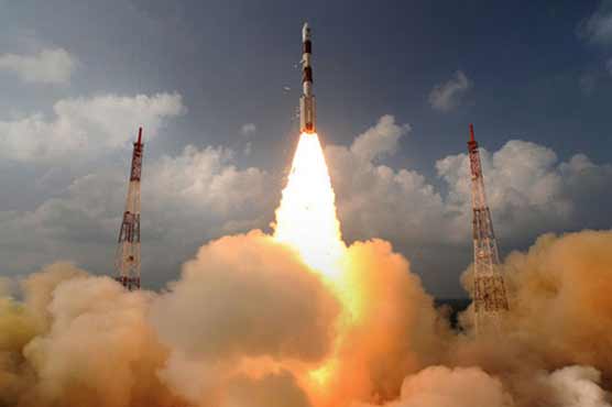 India launches spacecraft to Mars
