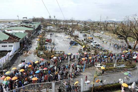 Philippines typhoon survivors still hopeful 