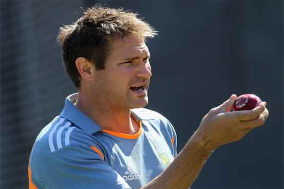 Harris battles sore knee ahead of Ashes Test