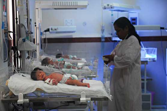 India infant deaths high but falling steadily