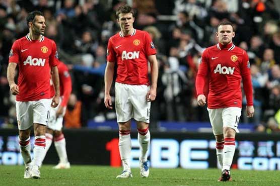 Football: Man United reach semis, new-look Spurs out