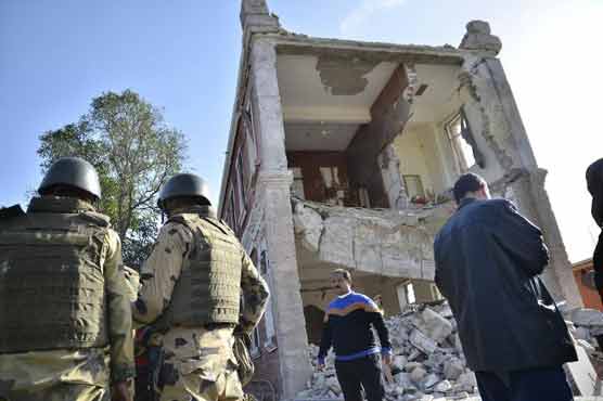 Blast near Egypt intel building wounds four soldiers