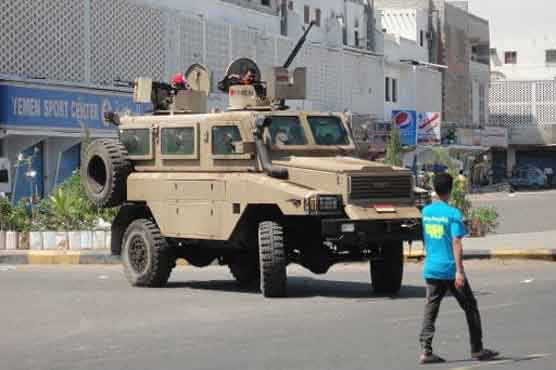 Three Yemeni soldiers killed in suicide car bombing 