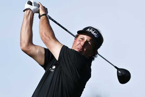 Golf: Mickelson flirts with 59, settles for 60