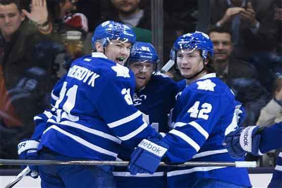 Maple Leafs beat Capitals 3-2 for first home win 