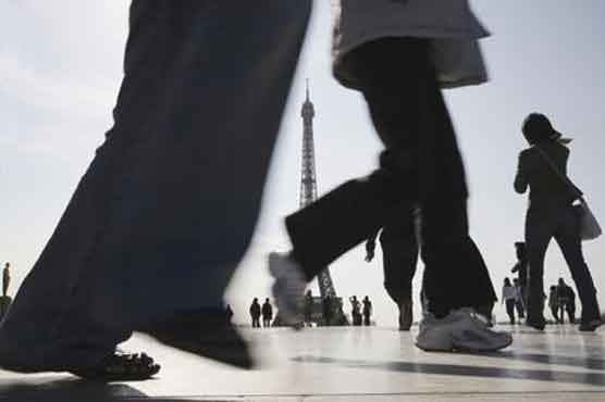 Women in Paris finally allowed to wear trousers