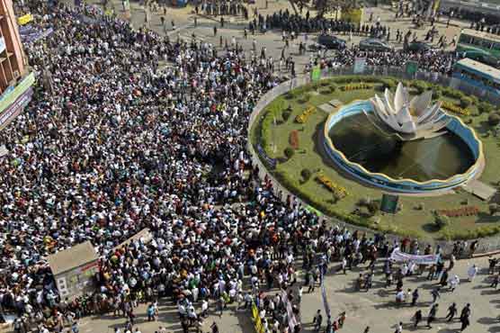 Bangladesh jails Islamic party leader to life