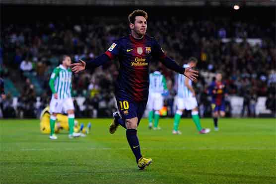  Messi to sign Catalan club 