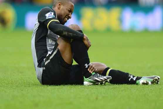 Spurs lose Defoe for 3 weeks with ankle injury