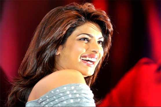 Priyanka Chopra checking out bungalows in Juhu