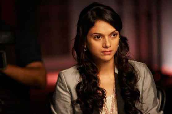 Intimacy on screen better than obscene dialogues: Aditi Rao 