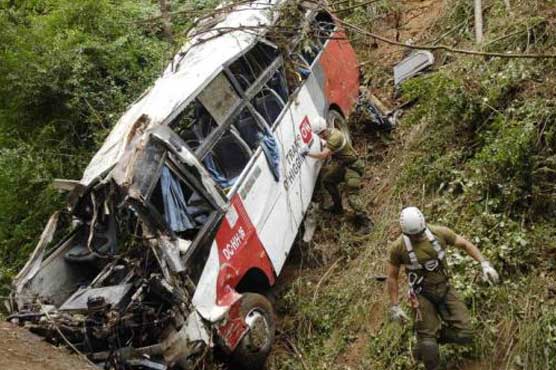 Bus crash kills 16 football fans in Chile