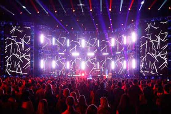 Grammys show aims for spectacle, not drama